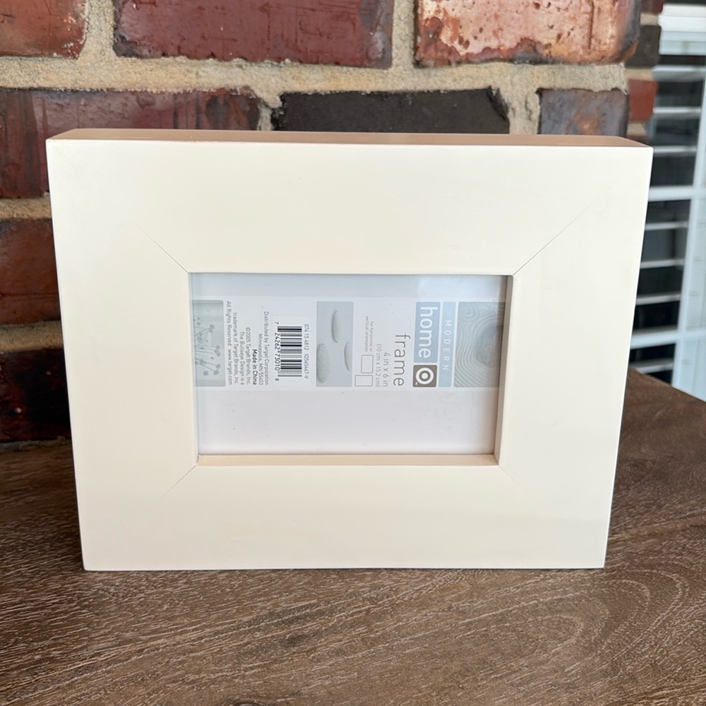 Modern At Home Frame 4” x 6”